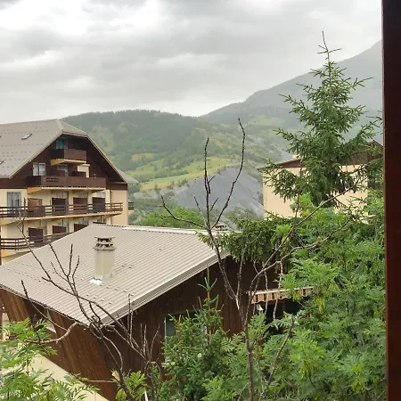 Mini T2 Avec Balcon Et Parking Au Pied Des Pistes - Fr-1-165a-144 شقة