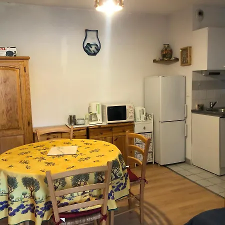 Апартаменты Mini T2 Avec Balcon Et Parking Au Pied Des Pistes - Fr-1-165a-144 Enchastrayes
