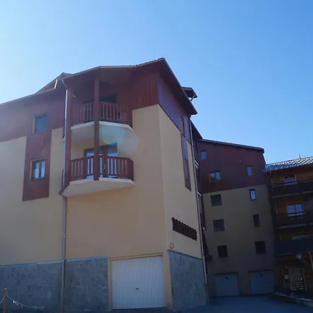 Mini T2 Avec Balcon Et Parking Au Pied Des Pistes - Fr-1-165a-144 Apartament Enchastrayes